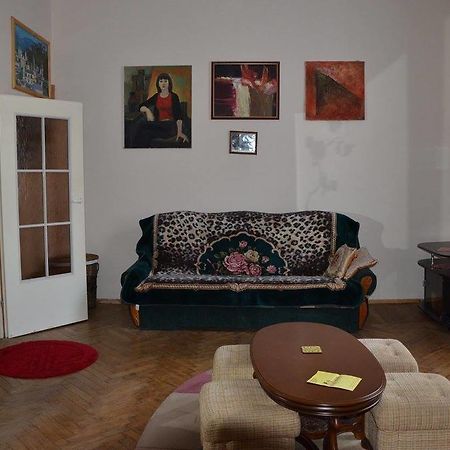 Mieszkanie Na Szpitalnej Lviv Luaran gambar